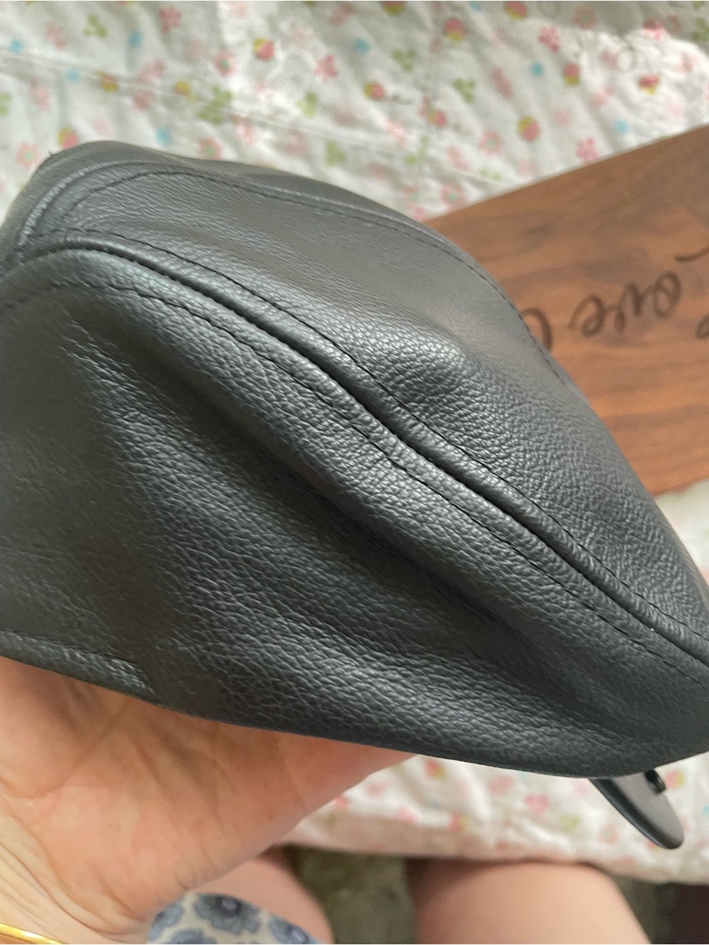 KBETHOS Black Leather Driving Cap